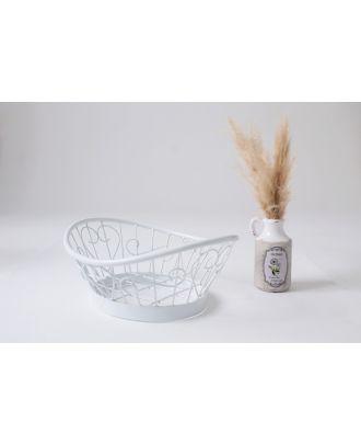 Oval iron basket for newborn photography props ArteBrasil